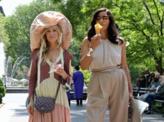 Leilão ‘And Just Like That’: móveis de Carrie, fantasias de Charlotte, roteiro de Che Diaz e macacões Hot Fellas Leilão 'And Just Like That': móveis de Carrie, fantasias de Charlotte, roteiro de Che Diaz e macacões Hot Fellas