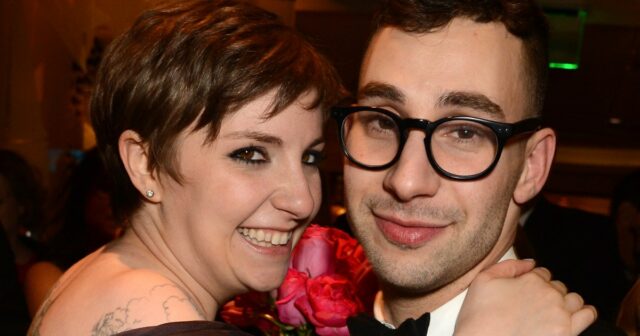 Lena Dunham e Jack Antonoff na festa oficial do Globo de Ouro da HBO em 13 de janeiro de 2013 em Beverly Hills.
