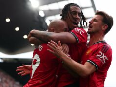 Leny Yoro afirma que Mason Mount o ‘ajudou’ de maneira importante, assim como mais três jogadores fizeram no Man Utd após a contratação de 2024 Leny Yoro afirma que Mason Mount o 'ajudou' de maneira importante, assim como mais três jogadores fizeram no Man Utd após a contratação de 2024