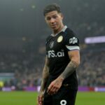 Liam Rosenior sugere o retorno de Enzo Fernandez para o confronto do Man Utd