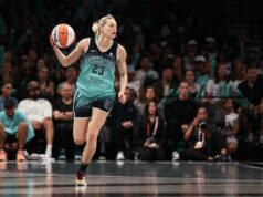 Liberty planeja trazer de volta o favorito dos fãs de agente livre, Marine Johannes O armador do New York Liberty, Marine Johannès (23), traz a bola durante o segundo tempo de um jogo contra o Phoenix Mercury.