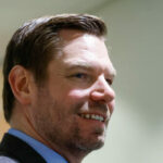 Líderes democratas da Câmara pedem que Swalwell encerre a campanha provincial da Califórnia sobre alegações de agressão sexual