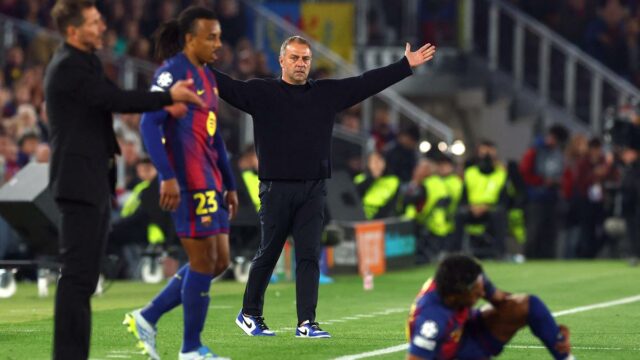 Liga dos Campeões - O técnico do Barça, Hansi Flick, critica a arbitragem após derrota em casa para o Atlético de Madrid
