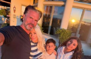 Lorenzo Lamas se relaciona com a filha Shayne após revelação do romance de Heather Locklear História de namoro do elenco de Full House por dentro de Candace Cameron Bure John Stamos e mais estrelas Love Lives 826