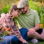 'Love on the Spectrum' da Netflix é renovado para a 5ª temporada, o membro do elenco favorito dos fãs, Connor Tomlinson, sai: 'I've Chosen to Pass the Torch' (EXCLUSIVO)