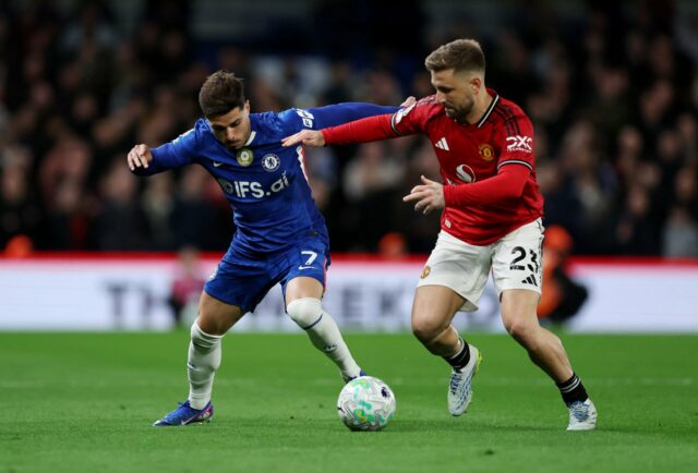 Luke Shaw eliminou o custo oculto de sua preparação física resolvendo o maior problema de estilo de Carrick contra o Chelsea
