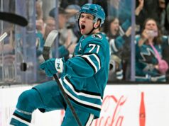 Macklin Celebrini realiza algo que só foi feito por Wayne Gretzky San Jose Sharks center Macklin Celebrini