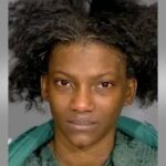 Pais deixaram filho de 22 meses morrer com 'pedaços de cama' na garganta e disseram ao 911 que ele estava 'além de qualquer ajuda'