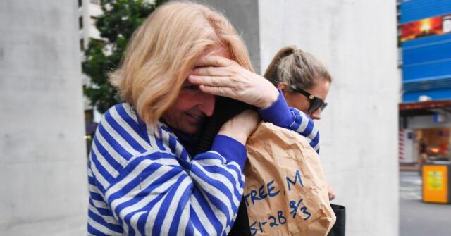 Mãe escondeu analgésicos fatais no smoothie do filho, disse o júri
