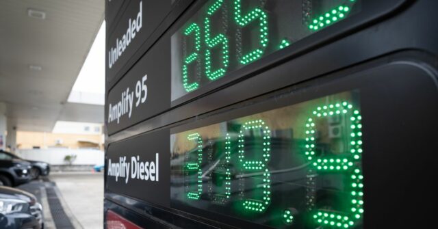 Mais de 93 servos multados em blitz de manipulação de Mais de 93 servos multados em blitz de manipulação de preços em todo o estado