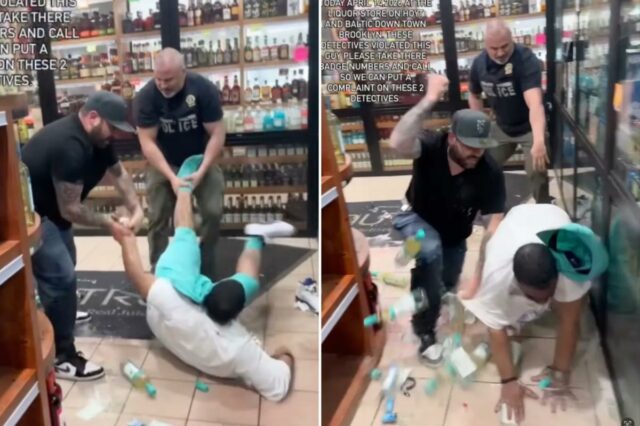 Dois detetives à paisana tentam prender um suspeito, com um detetive segurando a perna do suspeito, fazendo com que o suspeito caia no meio de garrafas quebradas em uma loja de bebidas.