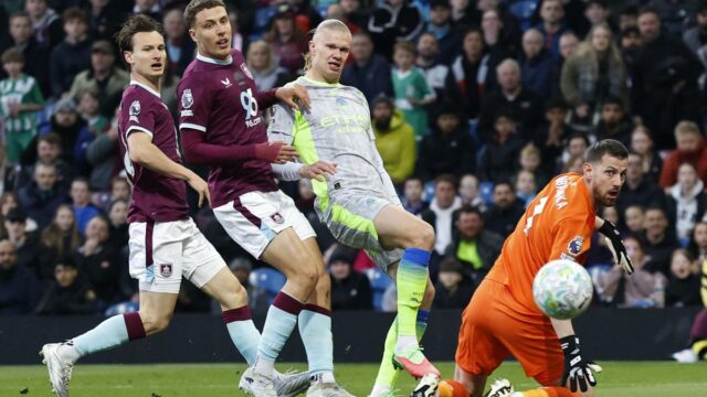 Manchester City ultrapassa o Arsenal e lidera a tabela da Premier League; Burnley rebaixado
