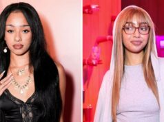 Manon Bannerman se junta ao PinkPantheress no Coachella depois de pular o set de Katseye Os melhores trajes de celebridades no Coachella 2026: vestido amarelo deslizante de Hailey Bieber e muito mais