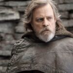 Mark Hamill apoia o novo chefe de 'Star Wars' após a saída de Kathleen Kennedy e os problemas de 'Últimos Jedi': 'Não consigo pensar em mãos melhores' do que Dave Filoni