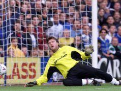 Massimo Taibi nomeia o goleiro italiano que o Manchester United queria contratar em seu lugar em 1999 Massimo Taibi nomeia o goleiro italiano que o Manchester United queria contratar em seu lugar em 1999