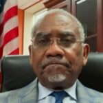 Meeks: Trump 'tentando roubar uma eleição'