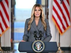 Melania Trump faz declaração chocante dizendo que ‘mentiras’ que a ligam a Jeffrey Epstein ‘devem parar’ 'Nunca fui amiga de Epstein', disse Melania Trump durante um discurso na Casa Branca na tarde de quinta-feira