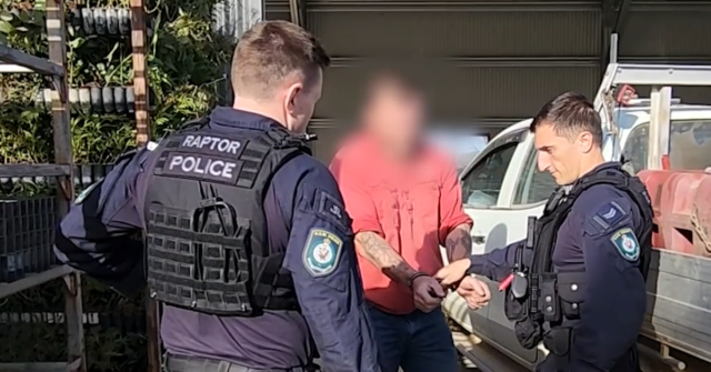 Membro de gangue de motociclistas fora da lei acusado de se passar por soldado da ADF
