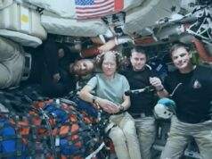 Membros da tripulação do Artemis II enviam mensagens emocionantes à família antes da queda Membros da tripulação do Artemis II enviam mensagens emocionantes à família antes da queda