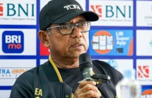 Mengenal Emral Abus: ‘Guru’ Para Pelatih Indonésia yang Kini Jadi Lawan Garuda Muda di Piala AFF U-17 Mengenal Emral Abus: 'Guru' Para Pelatih Indonésia yang Kini Jadi Lawan Garuda Muda di Piala AFF U-17