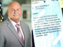 Mensagens de chantagem chocantes do prefeito para os principais curadores do distrito escolar sobre sua política de assinatura de US$ 200 milhões por ano Mensagens de chantagem chocantes do prefeito para os principais curadores do distrito escolar sobre sua política de assinatura de US$ 200 milhões por ano