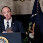 Menteri Angkatan Laut Dipecat Gara-gara Bikin Frustasi Dewa Perang AS