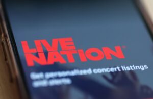 Mercado de ingressos ilegalmente monopolizado da Live Nation, conclui júri em julgamento antitruste Mercado de ingressos ilegalmente monopolizado da Live Nation, conclui júri em julgamento antitruste