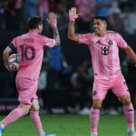 Messi e Suarez marcam no empate do Inter Miami em 2 a 2 com Austin na primeira partida no novo estádio