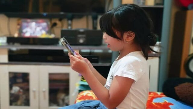 Meta Minta Perpanjangan Waktu ke Komdigi Bahas PP Tunas
