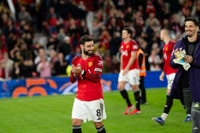 Michael Carrick beneficia da mudança de Bruno Fernandes imposta por Amorim
