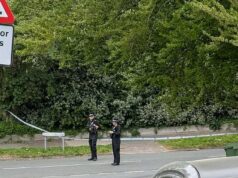 Milhares de casas são evacuadas após descoberta de bomba não detonada da 2ª Guerra em Plymouth Uma zona de exclusão de 400 metros foi estabelecida no distrito de Southway, em Plymouth, por recomendação de especialistas em explosivos do exército.