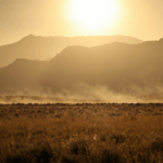 Milhares de pessoas alertaram para ‘manter janelas e portas fechadas’ na Califórnia