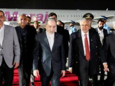 Ministro das Relações Exteriores do Irã deixa o Paquistão e segue para a Rússia para mais negociações Ministro das Relações Exteriores do Irã deixa o Paquistão e segue para a Rússia para mais negociações