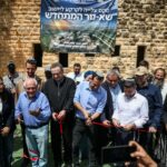 Ministros israelenses celebram o restabelecimento do assentamento de Sa-Nur na Cisjordânia