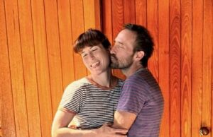 Missy Higgins ‘lança forte’ novo relacionamento: ‘Quando você percebe que está namorando’ Missy Higgins confirmou que tem um novo namorado, o artista Guy Guido Maestri. A veterana da música australiana de 42 anos 'lançou fortemente' o romance em seu Instagram (foto)