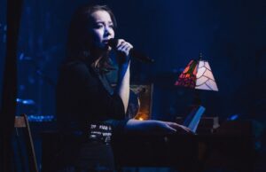 Mitski traz mania e serenidade para uma residência importante na Hollywood High School: revisão do concerto Mitski traz mania e serenidade para uma residência importante na Hollywood High School: revisão do concerto