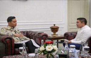 Momen Seskab Teddy Silaturahmi Idul Fitri ke Wapres Gibran di Istana Momen Seskab Teddy Silaturahmi Idul Fitri ke Wapres Gibran di Istana