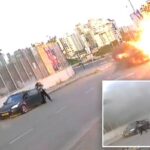 Imagens de CCTV mostram uma poderosa explosão perto de uma mulher ao lado de seu carro em Petah Tikva, Israel.