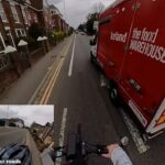 Um novo vídeo mostra um confronto entre Adrian Chapmanlaw - que foi apelidado de 'o novo Cycling Mikey' - e um motorista de entrega da Islândia em Poole, Dorset