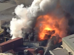 Moradores de Perth ainda estão expostos a produtos químicos tóxicos dias após o incêndio Instalação Burwash Place da Li-ion Energy em Maddington