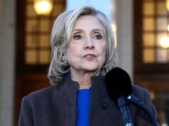 ‘Morning Joe’: Hillary Clinton pede ao Congresso que controle Trump antes que ele cause ‘danos irreparáveis’ | Vídeo 'Morning Joe': Hillary Clinton pede ao Congresso que controle Trump antes que ele cause 'danos irreparáveis' | Vídeo