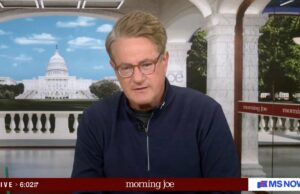 ‘Morning Joe’ verifica os fatos do briefing de Pete Hegseth sobre a guerra no Irã | Vídeo Jonathan Lemire é co-apresentador da edição de 8 de abril de 2026 do