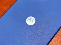 Motorola processa plataformas sociais e criadores por postagens, levantando preocupações sobre discurso na Índia Motorola