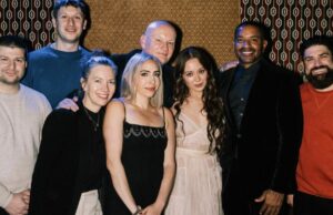 Mudanças na indústria musical: Laufey se renova com a Warner Chappell e receberá o prêmio Creative Voice da ASCAP; Miles Gersh é promovido a vice-presidente executivo da Warner Records Mudanças na indústria musical: Laufey se renova com a Warner Chappell e receberá o prêmio Creative Voice da ASCAP; Miles Gersh é promovido a vice-presidente executivo da Warner Records
