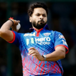 Mukesh Kumar ajuda DC a escolher dois postigos rápidos; MI alcança 73 corridas em 10 saldos