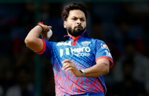 Mukesh Kumar ajuda DC a escolher dois postigos rápidos; MI alcança 73 corridas em 10 saldos Mukesh Kumar ajuda DC a escolher dois postigos rápidos; MI alcança 73 corridas em 10 saldos