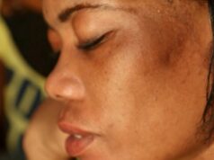 Mulher haitiana julgada pela Bíblia em vez da lei Foco do documentário ‘Jó 1:21’, vencedor do prêmio Visions du Réel Mulher haitiana julgada pela Bíblia em vez da lei Foco do documentário 'Jó 1:21', vencedor do prêmio Visions du Réel