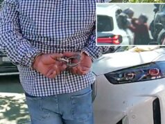 Mulher idosa é roubada em crime violento durante o dia em São Francisco Mulher idosa é roubada em crime violento durante o dia em São Francisco