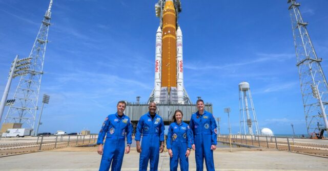 Foguete lunar Artermis II da NASA 