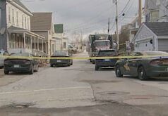 NH AG: Mulher de 27 anos baleada e morta pela polícia estava armada e sofreu vários ferimentos a bala NH AG: Mulher de 27 anos baleada e morta pela polícia estava armada e sofreu vários ferimentos a bala